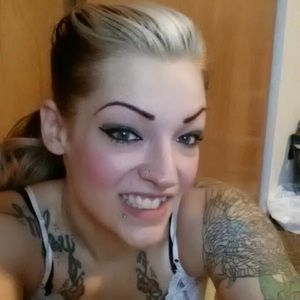 Meet your Posher, Kariesa